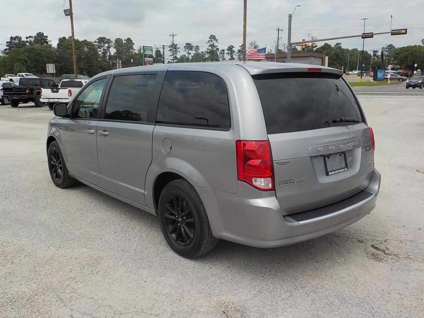 2019 Gray Dodge Grand Caravan (2C4RDGEG9KR) with an V6 engine, Automatic transmission, located at 1617 W Church Street, Livingston, TX, 77351, (936) 327-3600, 30.710995, -94.951157 - A family vehicle priced where a family can afford it!! You won't be dissapointed!! - Photo#5